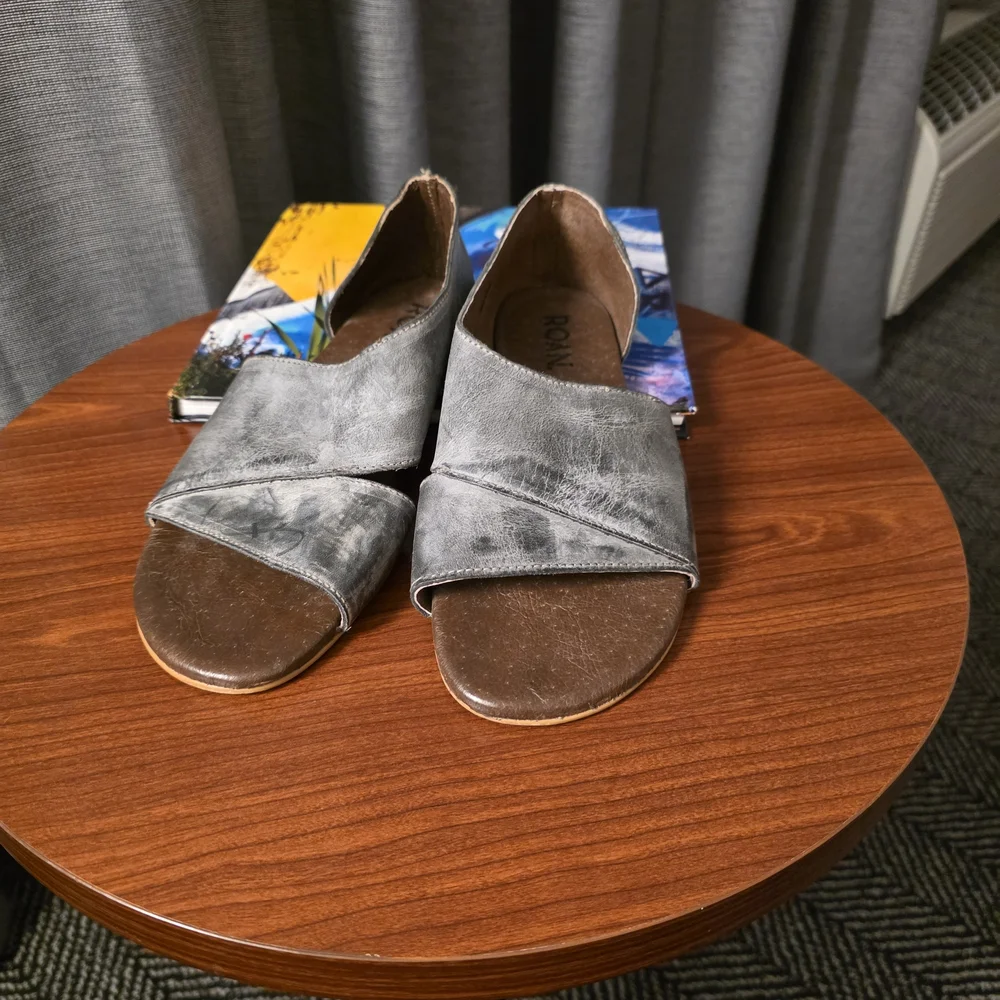 ROAN IRIE Stylish Gray Open-Toe Sandals - Picture 3 of 7